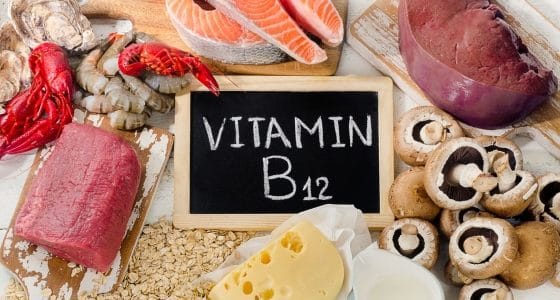 Ce simptome neurologice ireversibile poate determina deficitul de Vitamina B 12 ?