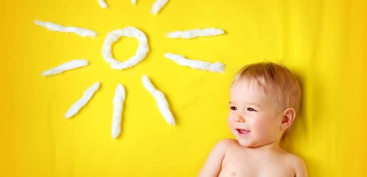 Bebelușii și expunerea la soare – Ce cremã cu protecție solară putem folosi?